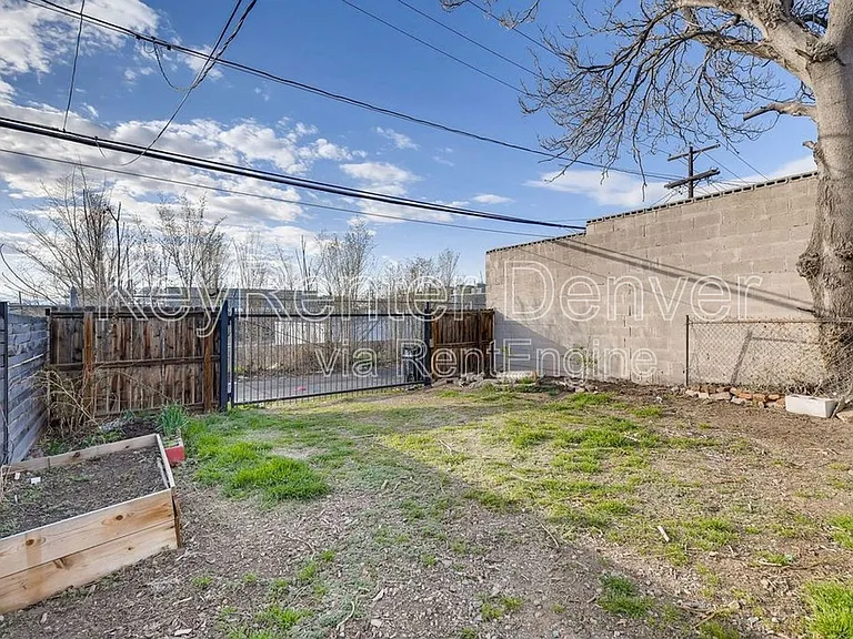 3341 Lawrence St — Photo 25
