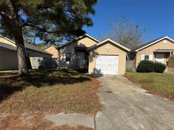 11707 Greenglen Dr, Houston, TX 77044