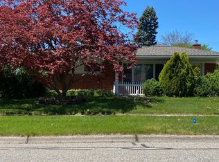 1196 Georgina Dr, Ypsilanti, MI