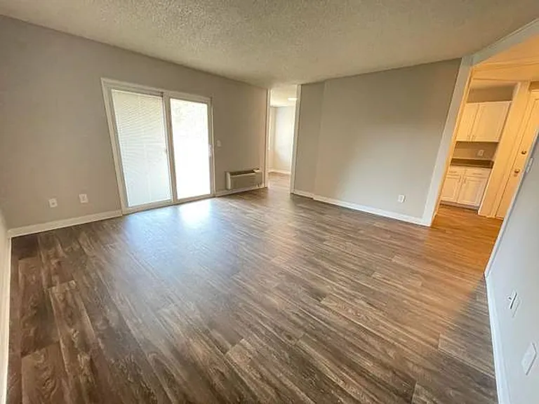12550 SE Powell Blvd — Photo 26