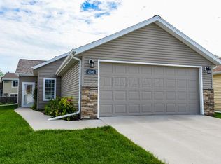 2816 35th St S, Moorhead, MN 56560