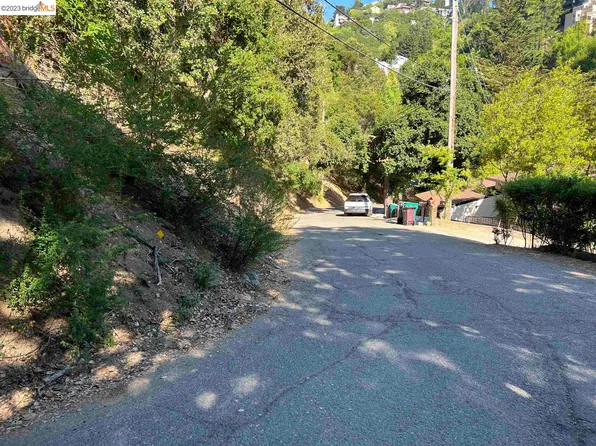 6548 Aitken Dr, Oakland, CA 94611