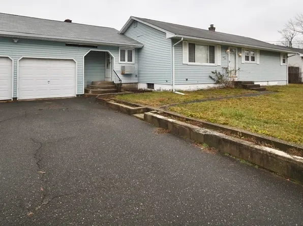 104 Stedman St, Chicopee, MA 01013