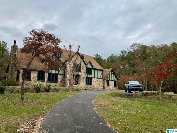 844 Shocco Springs Rd, Talladega, AL 35160