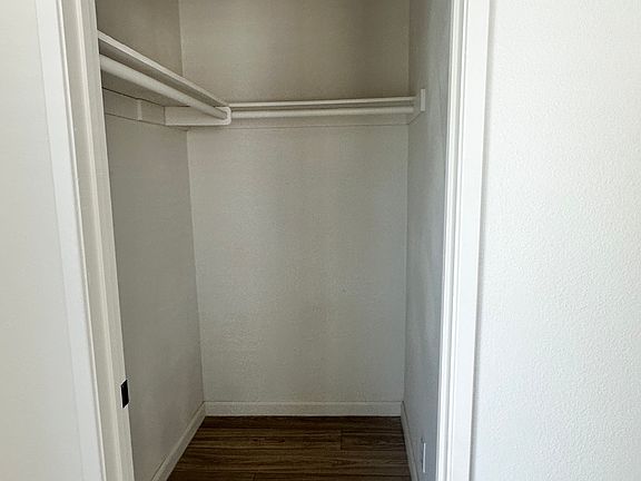 4th image of 579 Casselman St APT 3