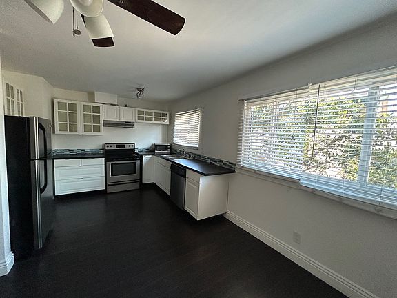 4th image of 1901 6th St APT 203