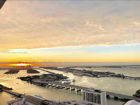 3rd image of 1750 N Bayshore Dr APT 5610