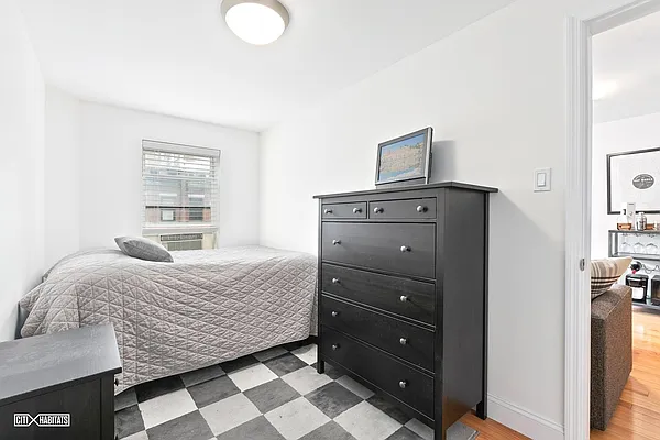 Rented by Citi Habitats | media 12