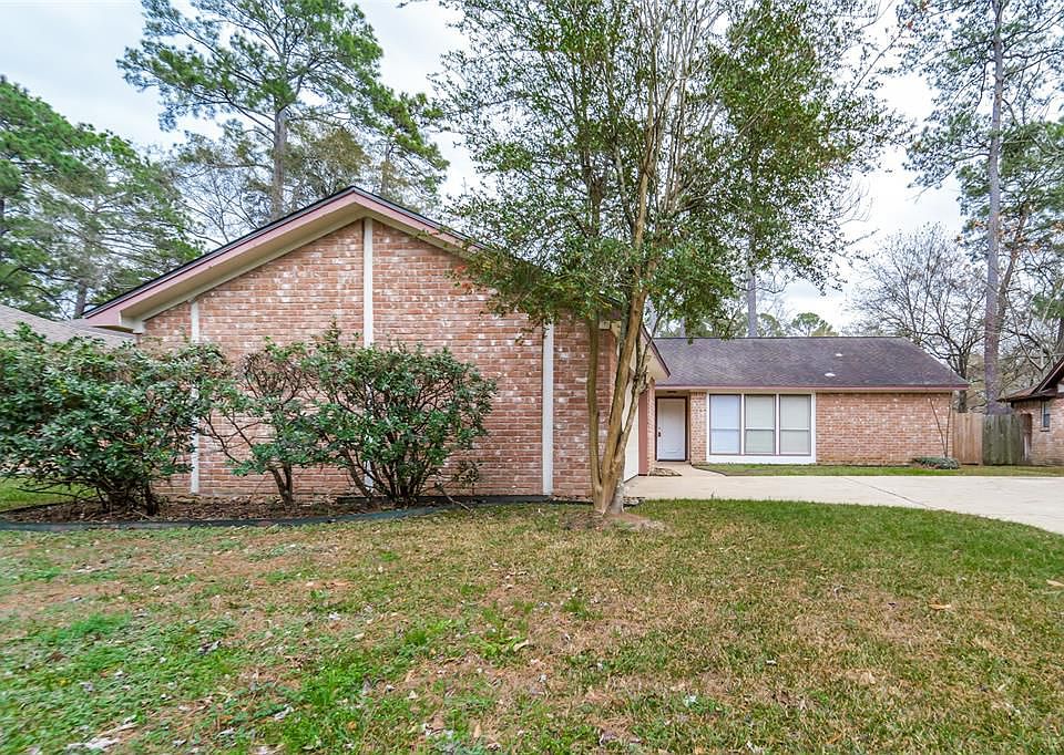 1st image of 15114 Forest Lodge Dr