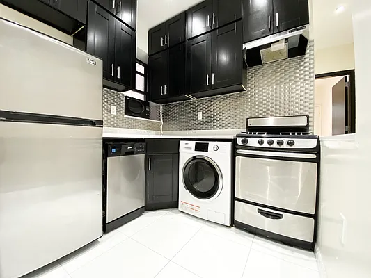 Rented by Voro NYC | media 23