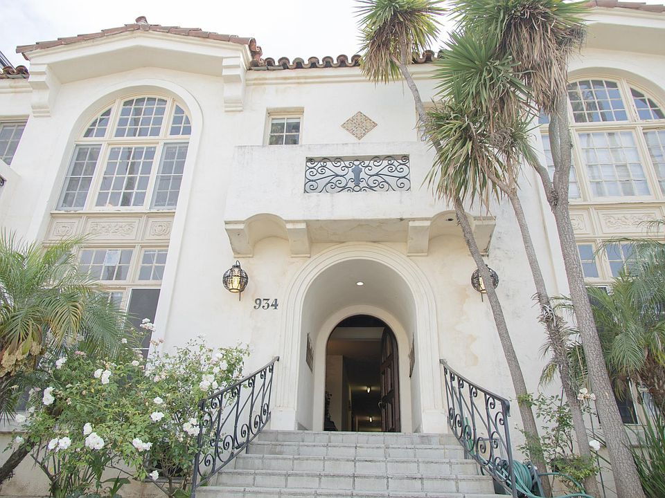 1st image of 934 4th St #5