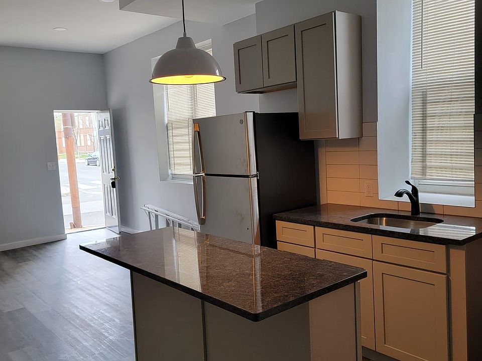 1st image of 2500 N 11th St #1