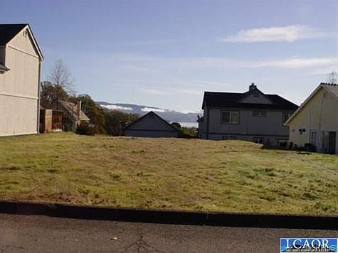 2nd image of 5418 Oxford Dr