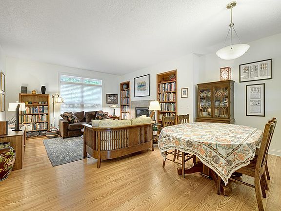 5th image of 406 Duke St