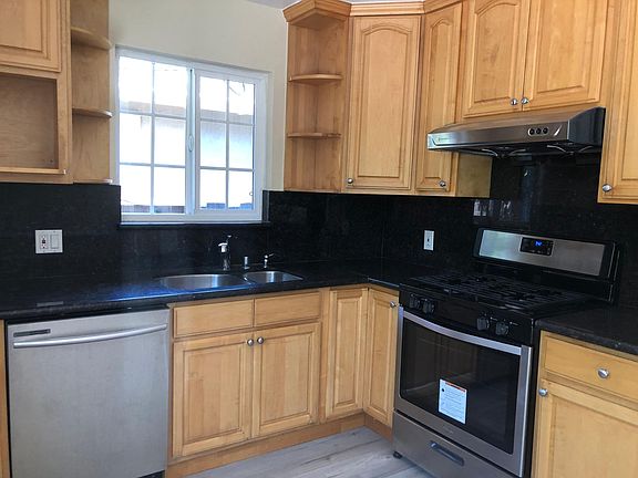 2nd image of 861 Miller Ave