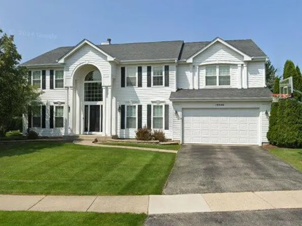 18900 W Meadow Grass Dr, Lake Villa, IL 60046