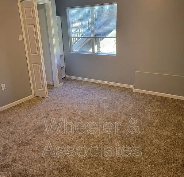 1106 E 2625 N — Photo 25