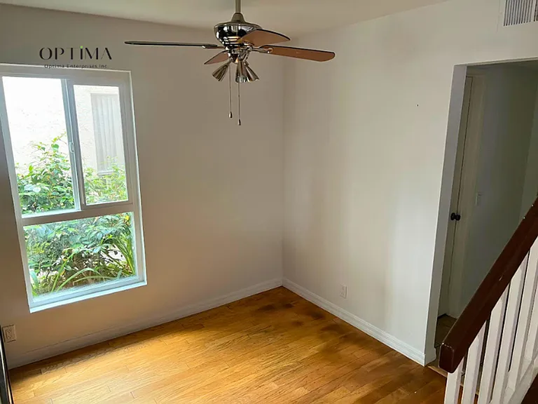 18411 Hatteras St #140 — Photo 5