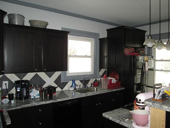 3rd image of 320 E Lexington St