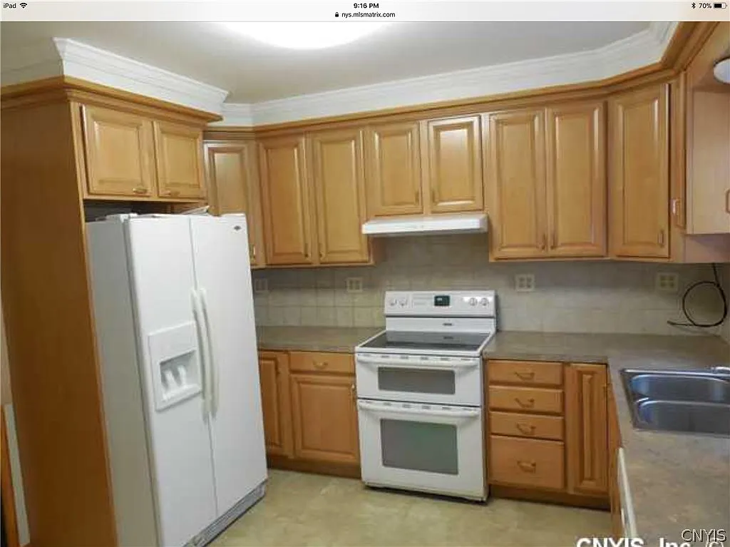3 bed, 2.5 bath, 1814 sqft, $2,525 — Photo 4
