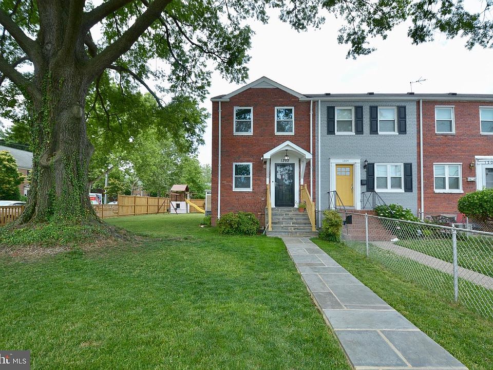 1st image of 1202 Franklin St