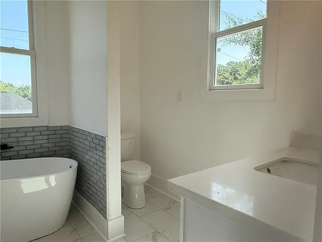 637 Lizardi St — Photo 11