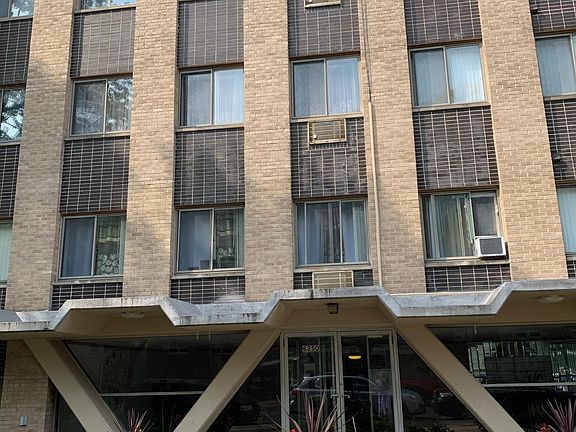 2nd image of 6250 N Kenmore Ave