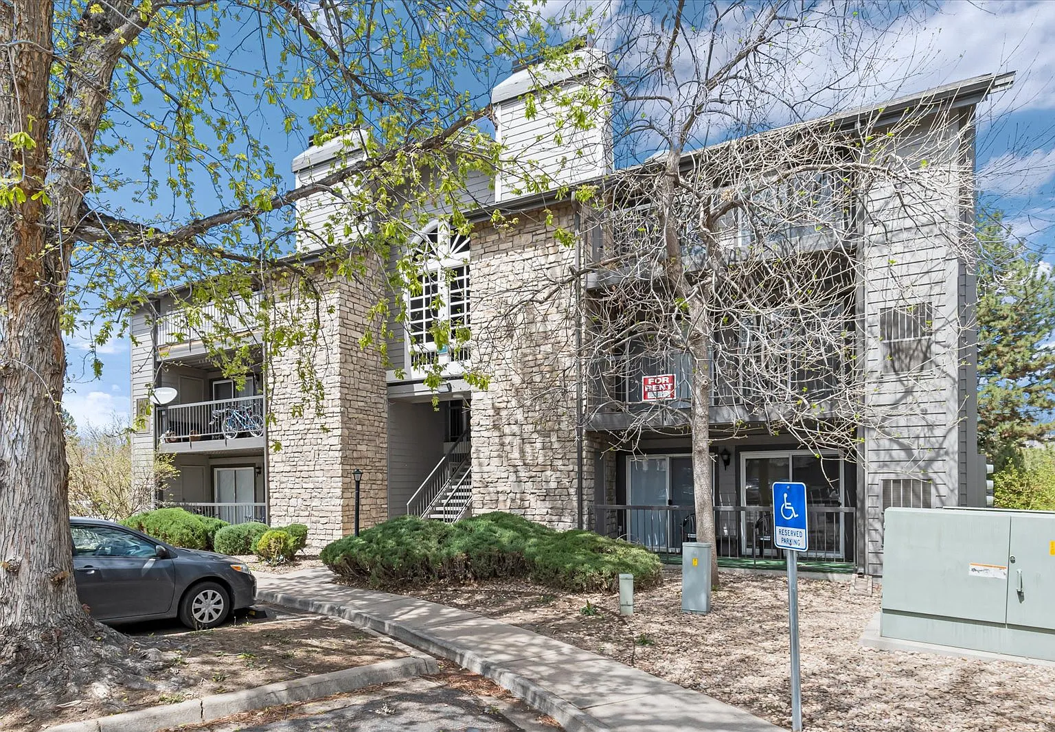 2575 S Syracuse Way - E308 — Photo 3