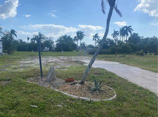 133 Raintree Ln, Fort Myers, FL 33908