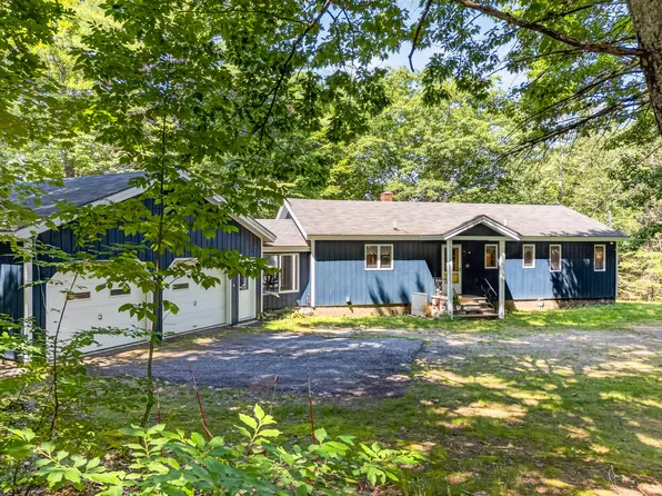 18 Lisa Lane, Naples, ME 04055