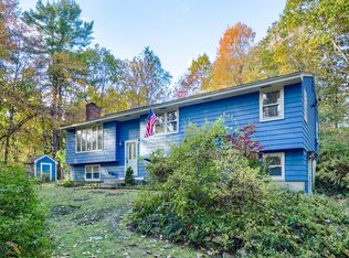 143 Wood St, Jefferson, MA 01522