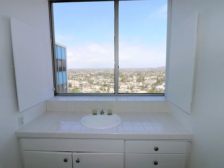 2999 E Ocean Blvd #2040 — Photo 11