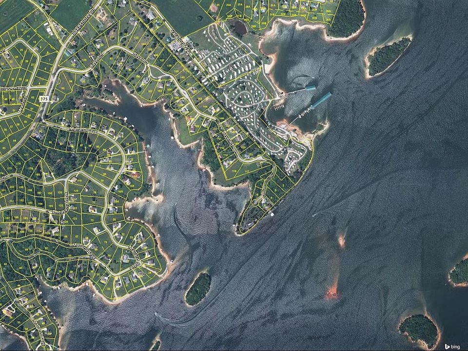 2nd image of 175 Woodstock Dr