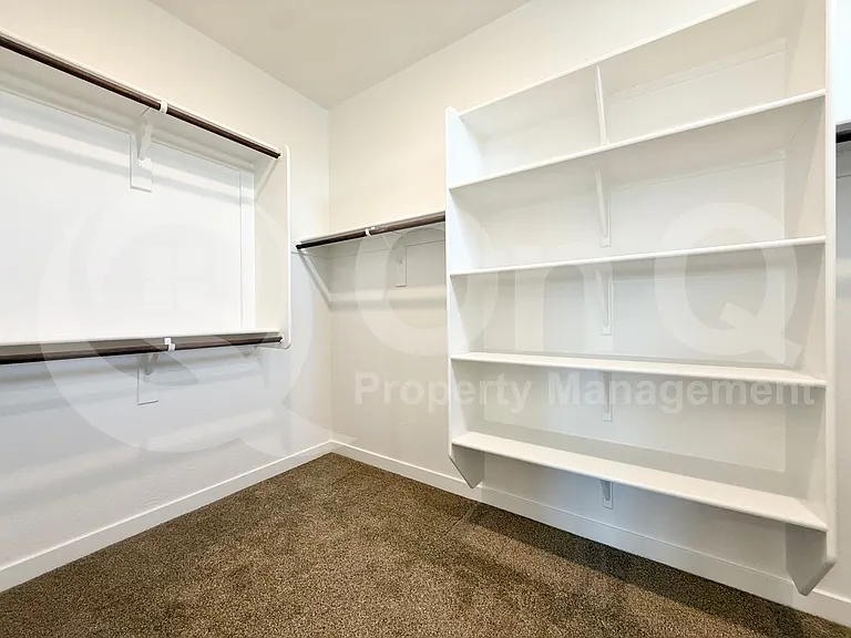 1061 E Marlin Dr — Photo 24