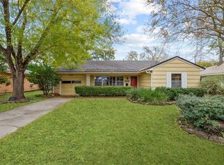 1402 Oak Tree Dr, Houston, TX 77055