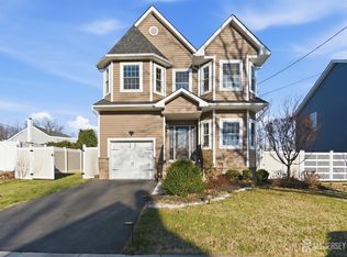 40 Bensonhurst Ave, Fords, NJ 08863