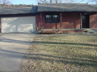 8823 W Warren St, Wichita, KS 67212