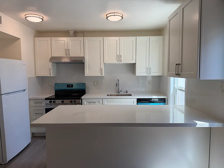 1218 Dana Dr #D — Photo 4