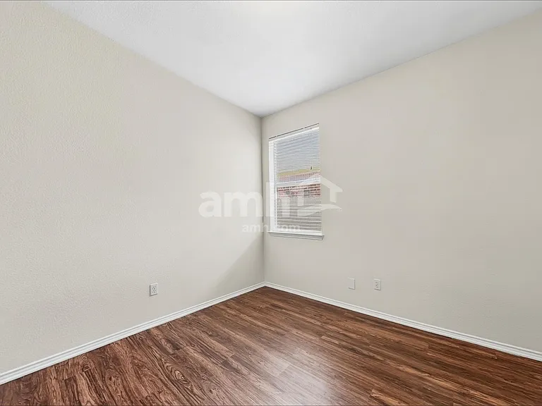 8516 Rainy Lake Dr — Photo 16