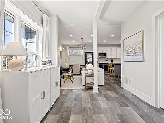 4th image of 26 Adler St