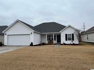 3910 Boxwood Ln SW, Decatur, AL 35603