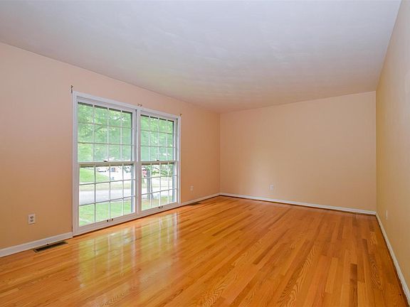 2nd image of 5153 N Lake Dr