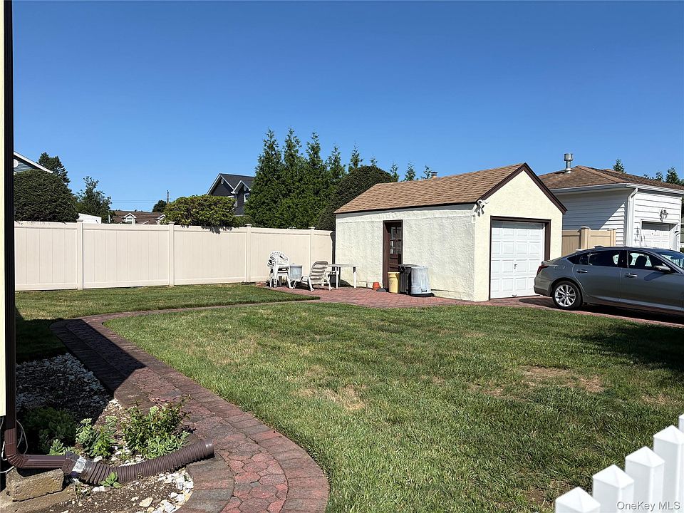 2nd image of 39 Emma Street