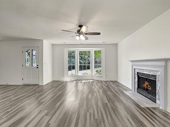 5th image of 3023 O'Connor Ct N