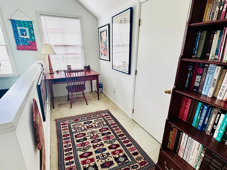 13 Sunset Dr — Photo 4