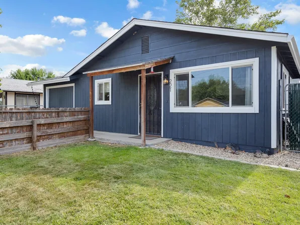 221 N 15th St, Montague, CA 96064