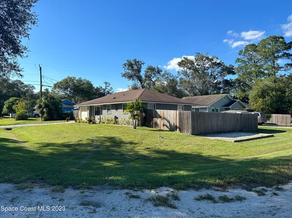 8706 24th St, Vero Beach, FL 32966