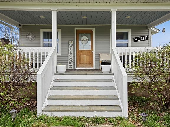 2nd image of 1934 Balmer Rd