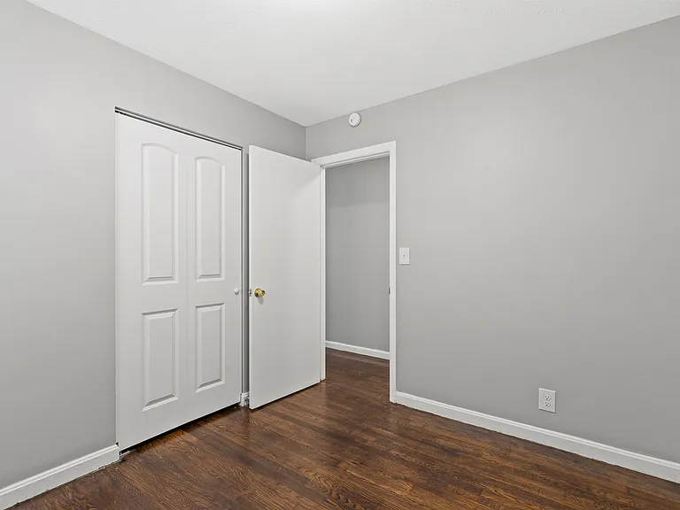328 Harvard Dr — Photo 10