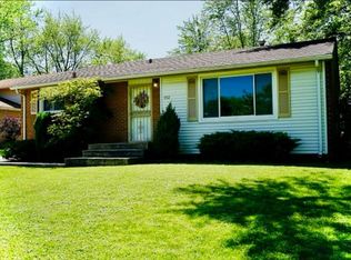 902 Union Dr, University Park, IL